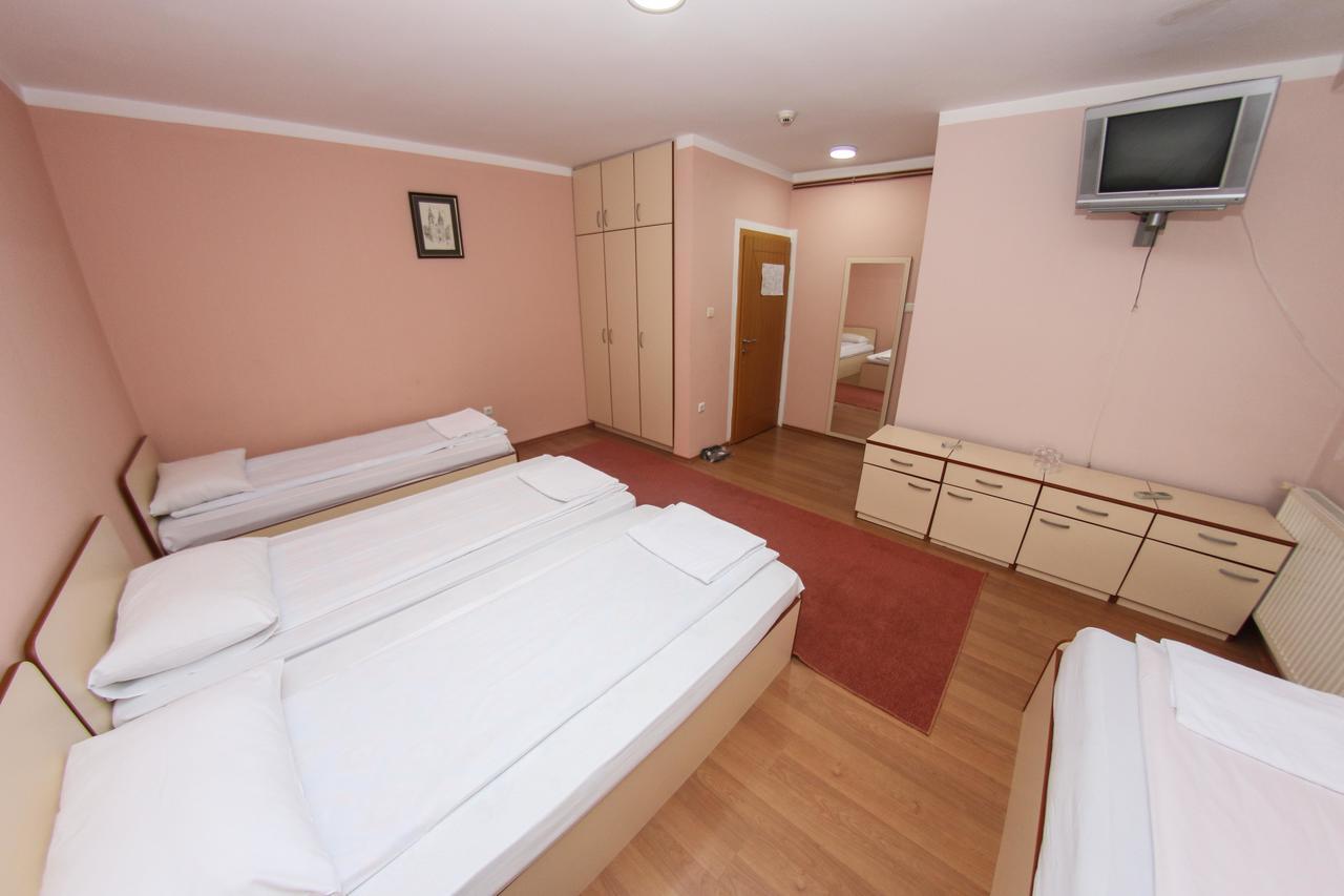 Hotel Ada - Otoka Szarajevó Kültér fotó